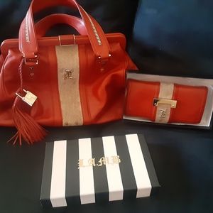 L.A.M.B GWEN STEFANI LEATHER HAND BAG & WALLET